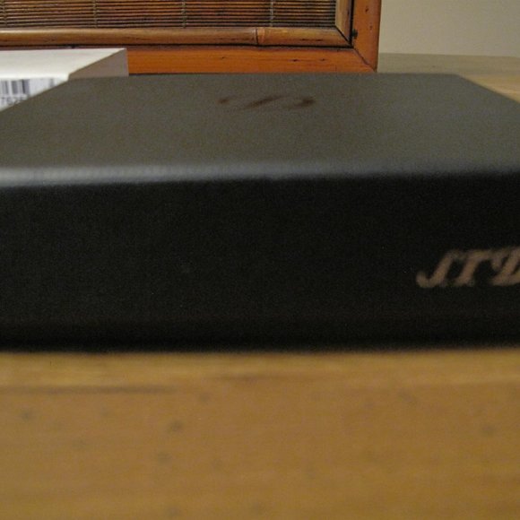 ST Dupont Men's Wallet with Authenticity Certificate and original packag… - Picture 16 of 16